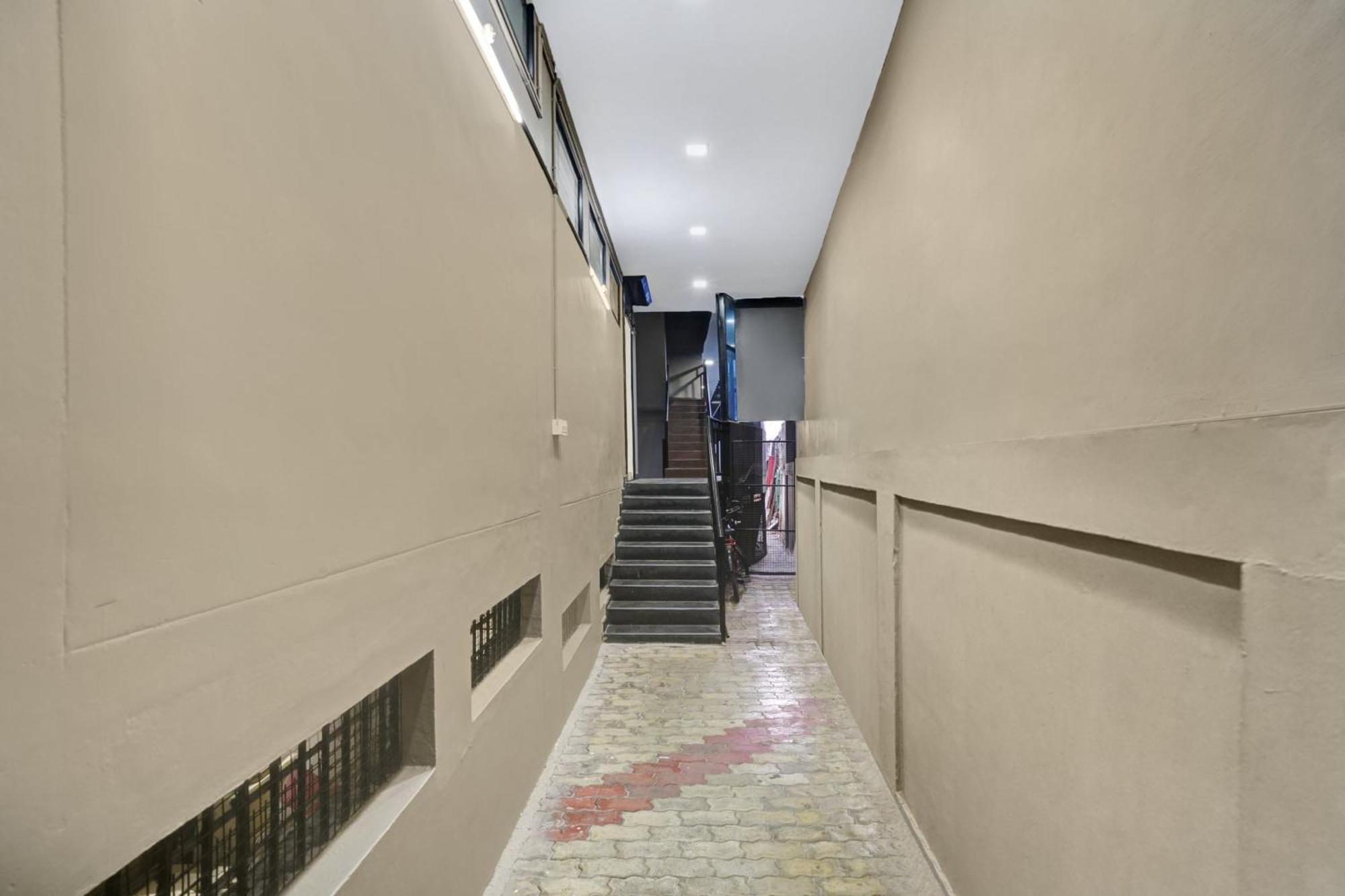 Hotel O Century Regency Kochi Dış mekan fotoğraf